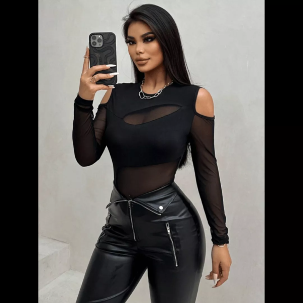 Body de Malla con Hombros Descubiertos y Diseño Ajustado - Imagen 5