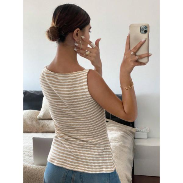 Blusa Elegante sin Mangas con Botones y Estampado a Rayas - Imagen 6