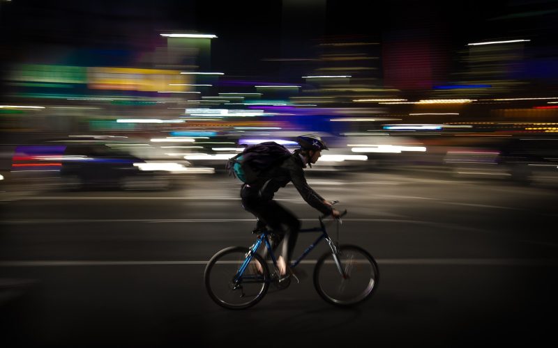 courier, night, panning